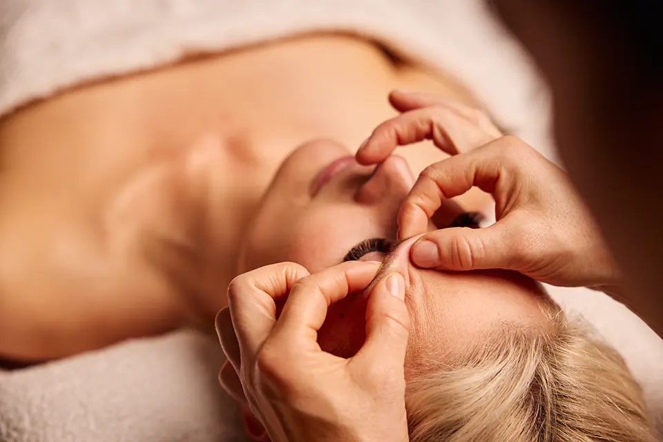 Huidverbeteringsmassage | Schoonheidssalon Astrid Vervoort